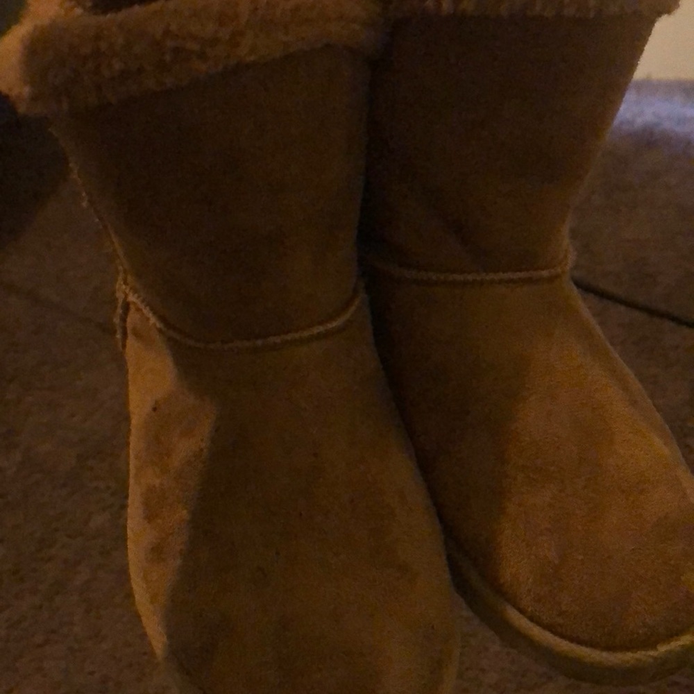Brown boots